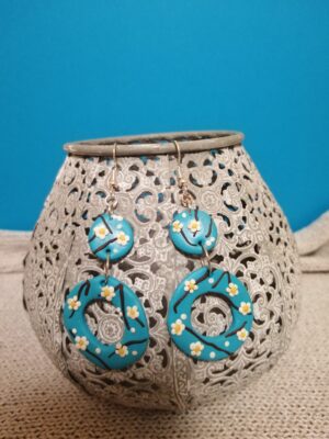 Blauwe ring, bloemen