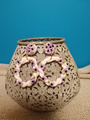Krans, paarse bloemen