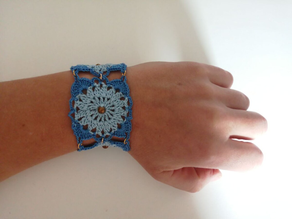 Breed blauw 2